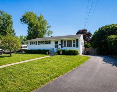 58 Hoyt St