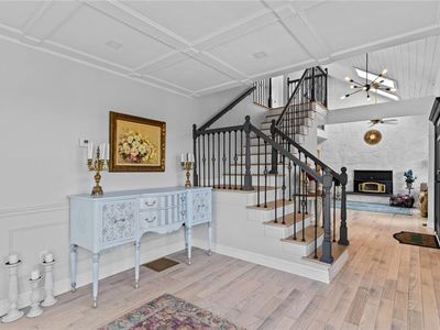 10 J H Dwyer Dr
