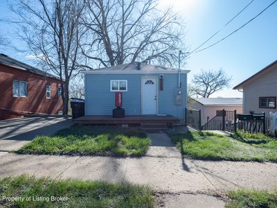 Property at 328 6th Ave E, Dickinson, ND