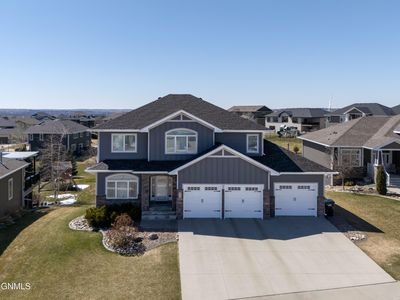 3716 Valley Dr