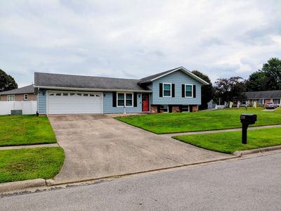 200 Williamsburg Ln