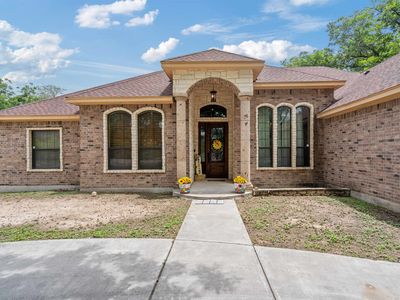 100 & 102 Guyler Ln