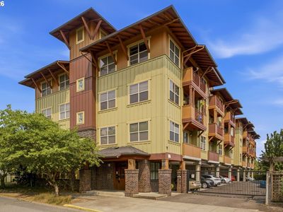 400 NE 100th Ave