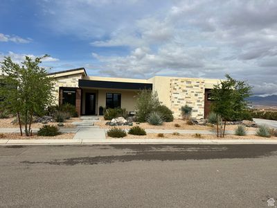 5658 S Ruby Dr