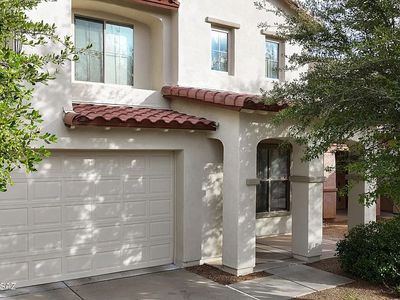 535 W Camino Sorpresa