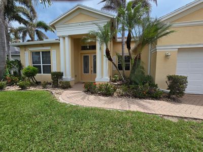 521 SW LAKE MANATEE Way
