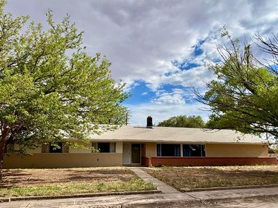 805 Mount Taylor Ave