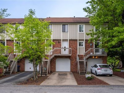 647 Sunset Cir