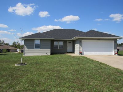 201 N Christopher Lane