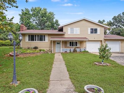 6734 Lincoln Rd