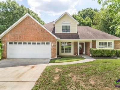 Property at 103 Kestral Way, Kathleen, GA