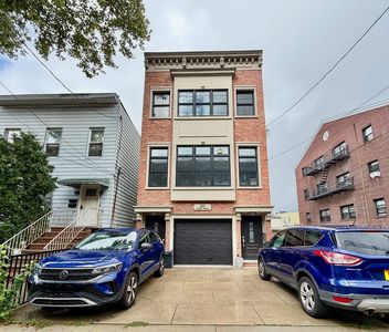 210 North St #1