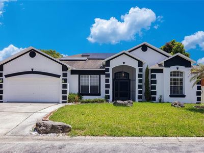 216 Boxwood Dr