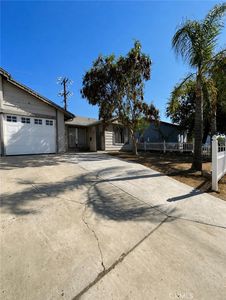 312 Redbud Pl