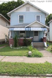 711 Main St
