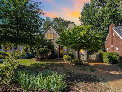 541 Mapleview Dr