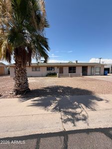 546 E LA MIRADA Drive