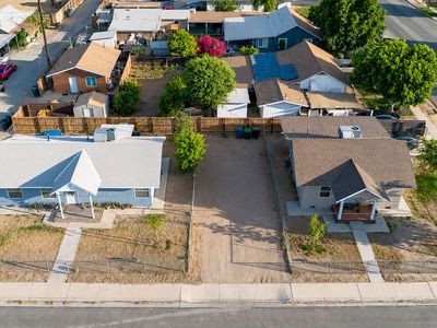 340 W 9th St