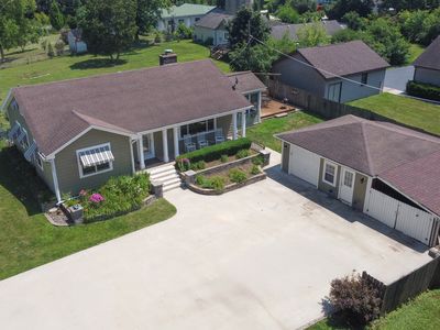 35W511 Sunnyside Ave