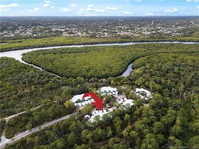 1815 SE Hideaway Cir