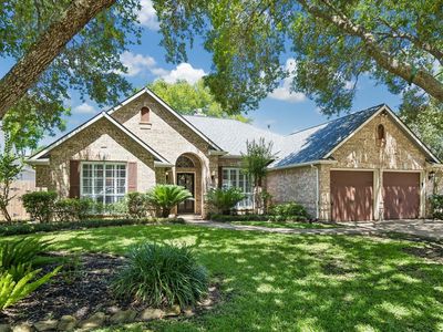 4007 Bellinger Way
