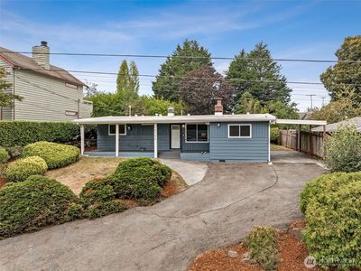 10705 11th Avenue SW