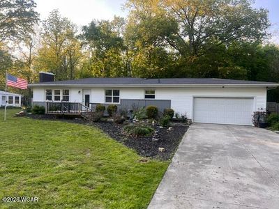 2020 Shorewood Ln