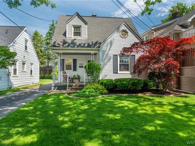 564 Locust St