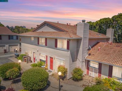 2585 El Portal Dr APT C