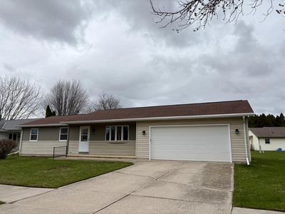 1206 E Cedar AVENUE