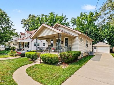 2544 Pershing Dr