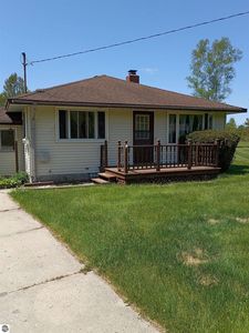 715 Monument Rd