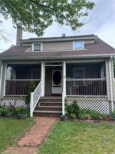 42 Dunbar Ave E