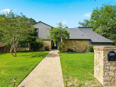 2501 Eldridge Ln