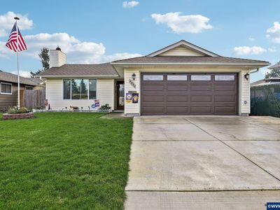 4040 Penticton Cir NE