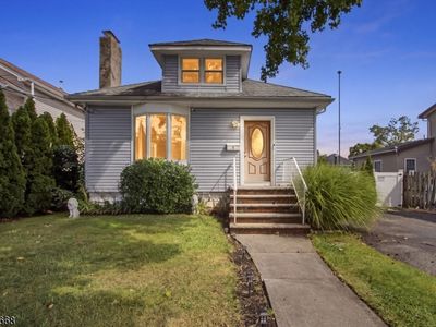 8 Pallant Ave