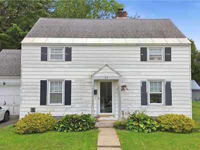 82 N Helmer Ave
