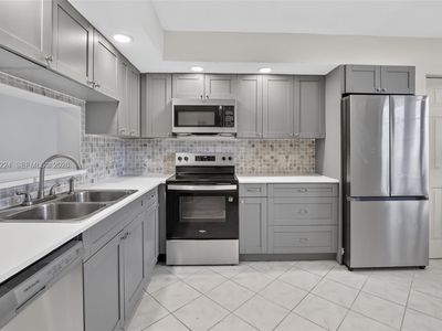 12800 SW 7th Ct APT 306G