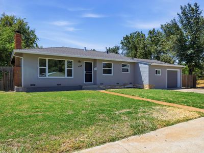 496 Bell Ave