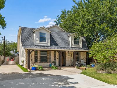 302 Denton Dr