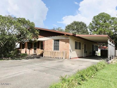 1128 William Ave