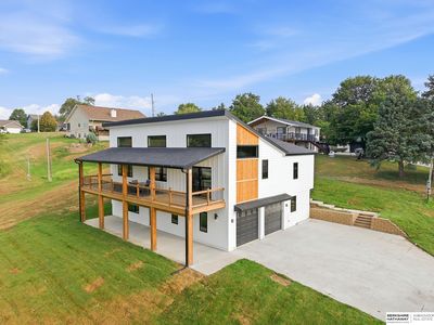 2390 Cambridge Dr