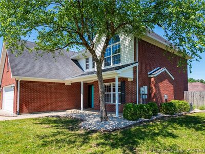 4140 Lakeside Drive