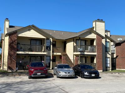 810 STATION ST