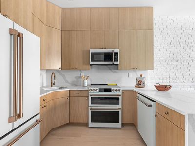 112 Luquer St #2