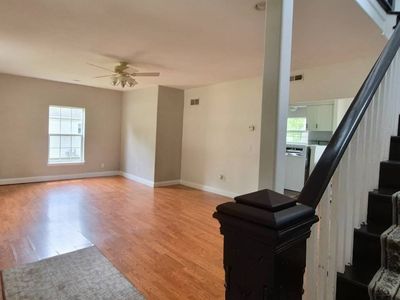 207 Oaklawn Ave