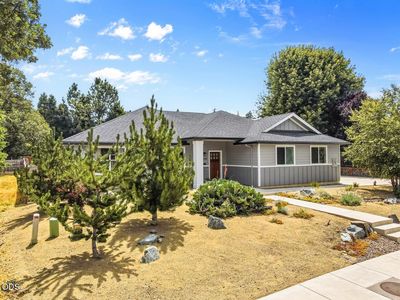 1609 Pacific Ln