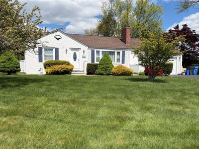 52 Elm Dr