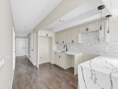 418 Beach 38th Street