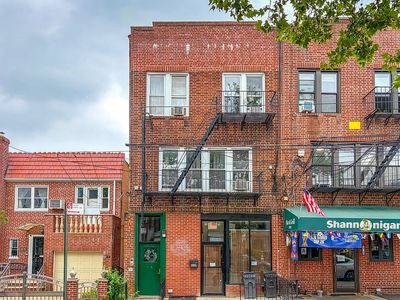 1917 Ditmars Blvd